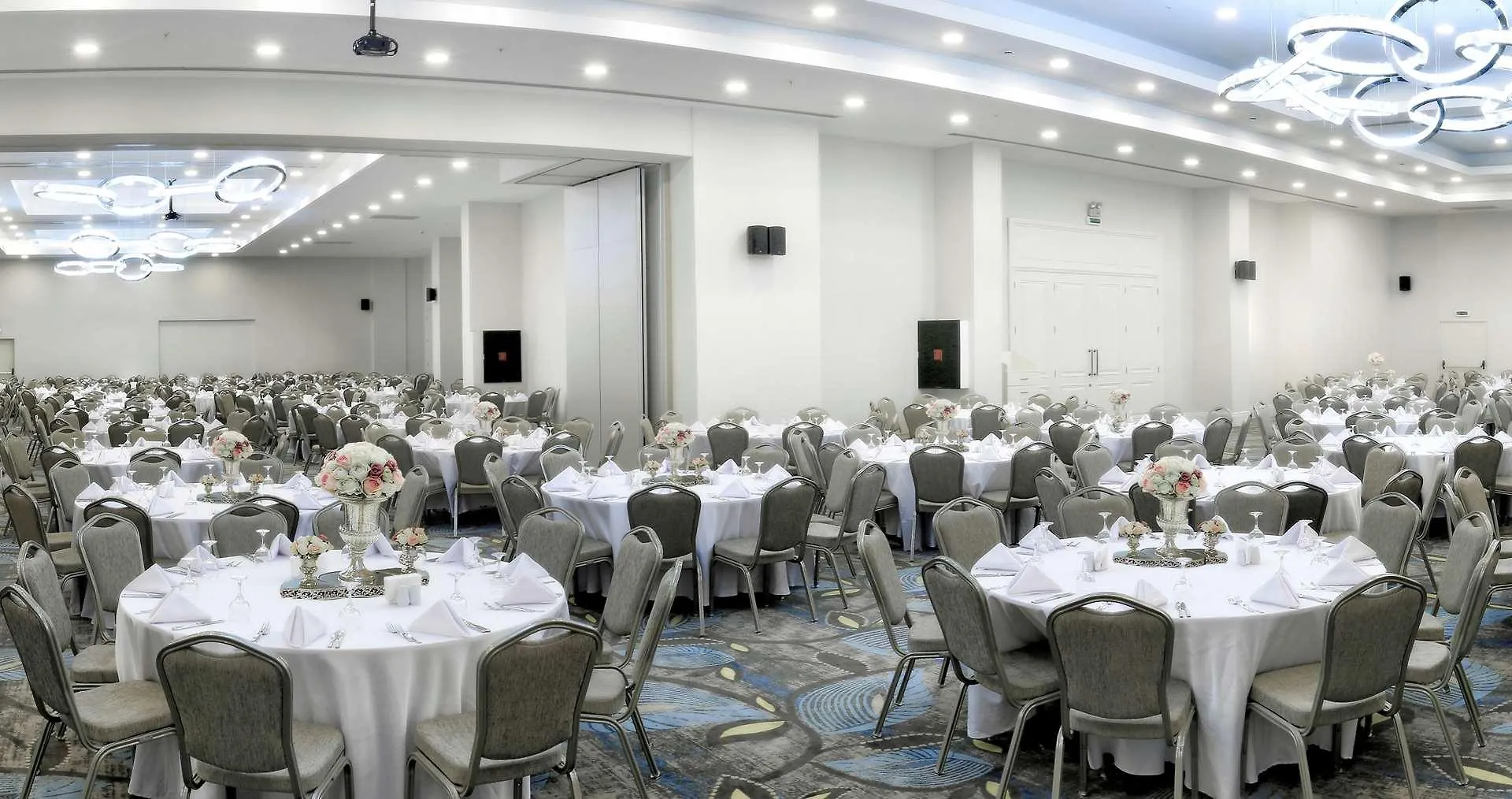 Best Western Premier Karsiyaka Convention & Spa Hotel İzmir